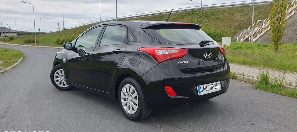 Hyundai I30 cena 25900 przebieg: 143000, rok produkcji 2016 z Kamień Krajeński małe 106